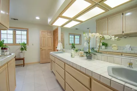 Bath - 3368 Hidden Valley Ln, Fairfield, CA 94534 photo 10 of 13