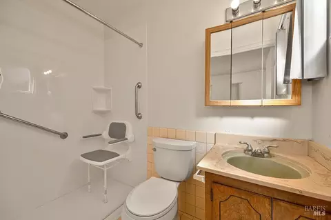 Bath - 217 Arrowhead Dr, Vacaville, CA 95687 photo 2 of 2