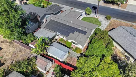 View/Area - 217 Arrowhead Dr, Vacaville, CA 95687 photo 2 of 12