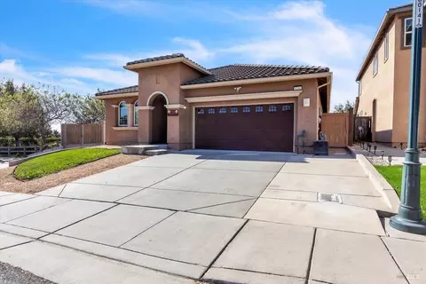 Exterior - 5208 Plye Ct, Fairfield, CA 94533 photo 3 of 10