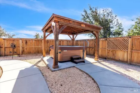 Exterior - 5208 Plye Ct, Fairfield, CA 94533 photo 5 of 10