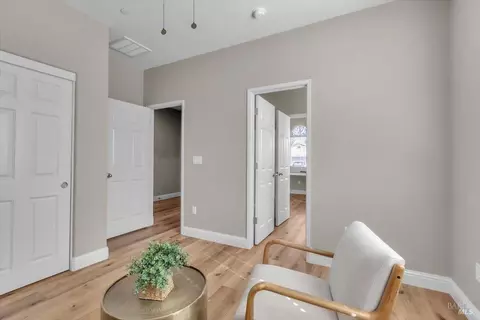 Entry Way - 5208 Plye Ct, Fairfield, CA 94533 photo 5 of 8