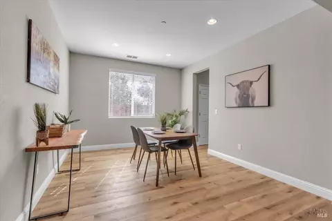 Dining - 5208 Plye Ct, Fairfield, CA 94533 photo 3 of 4