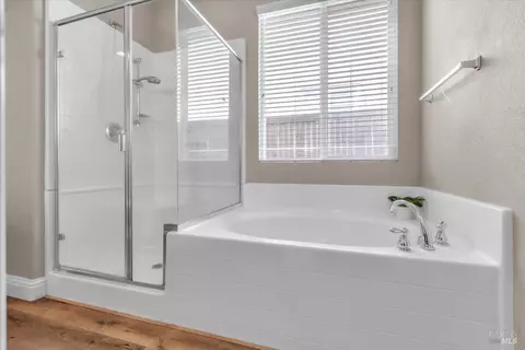 Bath - 5208 Plye Ct, Fairfield, CA 94533 photo 1 of 2