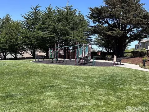371 Sycamore St, Pacifica, CA 94044 photo 30