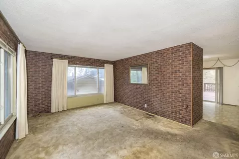 707 Canyon Dr, Pacifica, CA 94044 photo 5