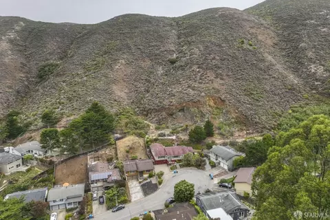 707 Canyon Dr, Pacifica, CA 94044 photo 32