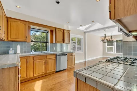 851 Taylor Blvd, Millbrae, CA 94030 photo 8