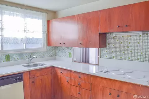 Kitchen - 23 Wavecrest Dr, Daly City, CA 94015 photo 2 of 2