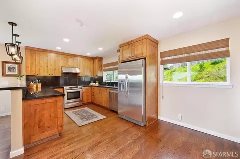 Kitchen - 19 Humboldt Ct, Pacifica, CA 94044 photo 7 of 7