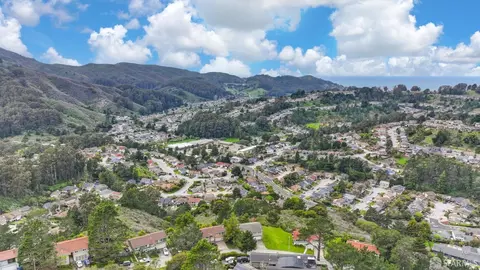 View/Area - 19 Humboldt Ct, Pacifica, CA 94044 photo 4 of 13