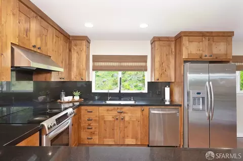 Kitchen - 19 Humboldt Ct, Pacifica, CA 94044 photo 1 of 7