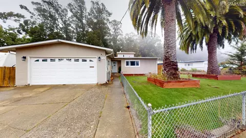 1155 Crespi Dr, Pacifica, CA 94044