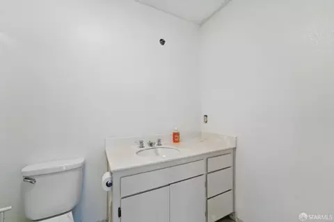 Bath - 683 Frederick St, San Francisco, CA 94117 photo 1 of 2