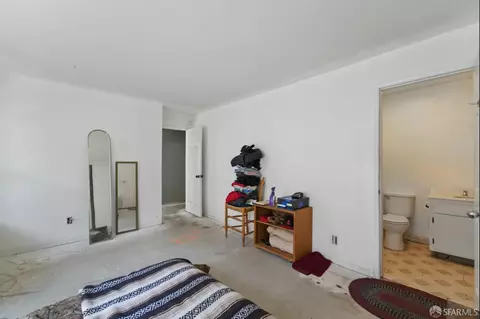 Bedroom - 683 Frederick St, San Francisco, CA 94117 photo 3 of 3