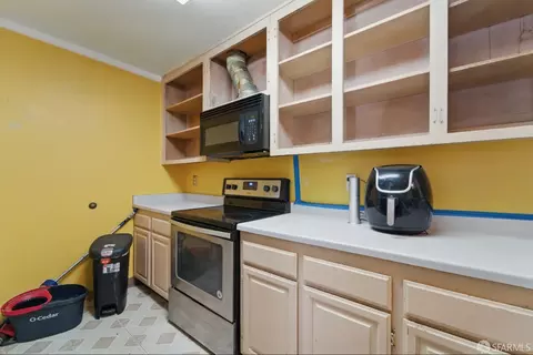 Kitchen - 683 Frederick St, San Francisco, CA 94117 photo 1 of 3