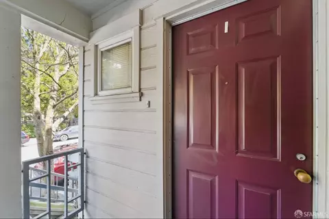 Exterior - 683 Frederick St, San Francisco, CA 94117 photo 3 of 3
