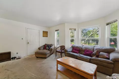 Living - 683 Frederick St, San Francisco, CA 94117 photo 3 of 3