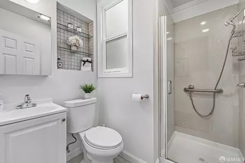 Bath - 263 Naples St, San Francisco, CA 94112 photo 2 of 3