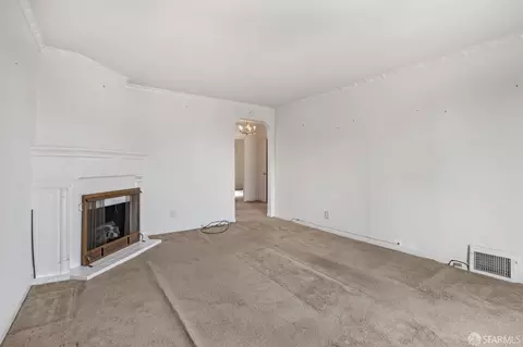 307 De Long St, San Francisco, CA 94112 photo 33