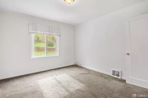 307 De Long St, San Francisco, CA 94112 photo 13