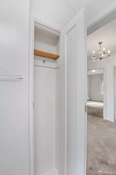 307 De Long St, San Francisco, CA 94112 photo 30