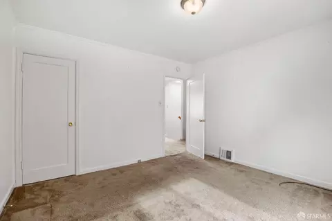 307 De Long St, San Francisco, CA 94112 photo 9