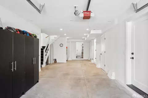 Entry Way - 140 Moneta Way, San Francisco, CA 94112 photo 9 of 10