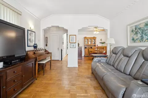 Living - 140 Moneta Way, San Francisco, CA 94112 photo 3 of 4