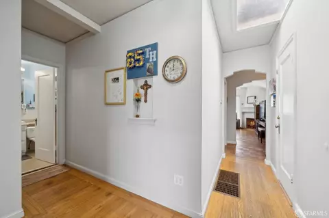Entry Way - 140 Moneta Way, San Francisco, CA 94112 photo 6 of 10