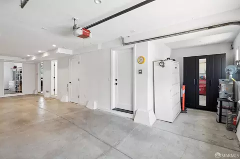 Entry Way - 140 Moneta Way, San Francisco, CA 94112 photo 10 of 10