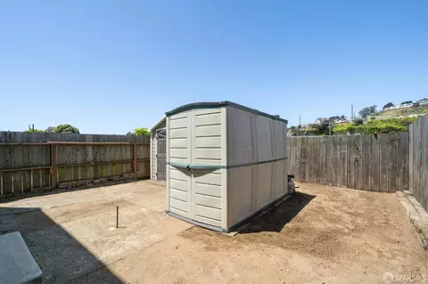 Exterior - 140 Moneta Way, San Francisco, CA 94112 photo 6 of 8