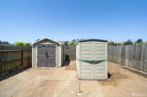 Exterior - 140 Moneta Way, San Francisco, CA 94112 photo 5 of 8