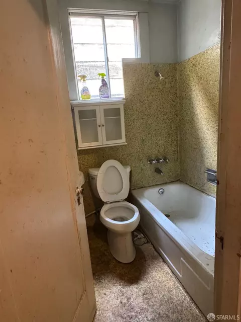 Bath - 2877 Cesar Chavez St, San Francisco, CA 94110 photo 1 of 1