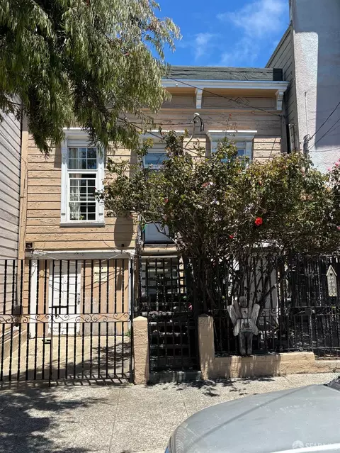 2816 23rd St, San Francisco, CA 94110