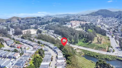 301 Warren Dr, San Francisco, CA 94131 photo 15