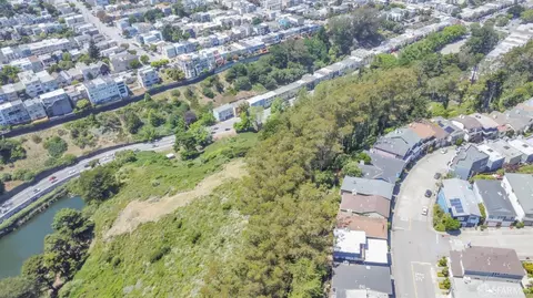 301 Warren Dr, San Francisco, CA 94131 photo 4