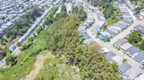 301 Warren Dr, San Francisco, CA 94131 photo 3