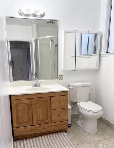 Bath - 35 Admiral Ave, San Francisco, CA 94112 photo 2 of 3