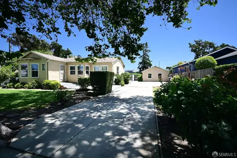 2390 Ralmar Ave, East Palo Alto, CA 94303