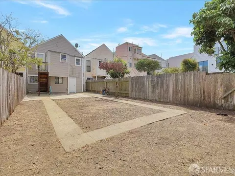 Exterior - 477 2nd Ave, San Francisco, CA 94118 photo 4 of 10