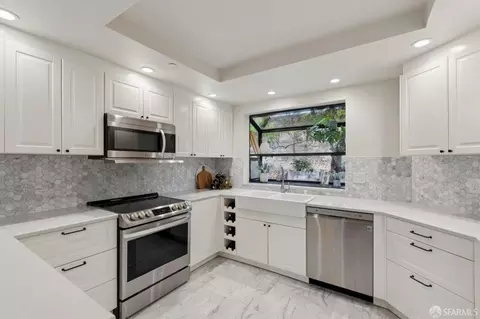 Kitchen - 204 Palmetto Ave, Pacifica, CA 94044 photo 3 of 4