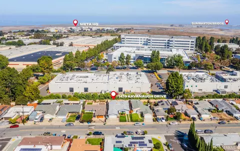 1419 Kavanaugh Dr, East Palo Alto, CA 94303
