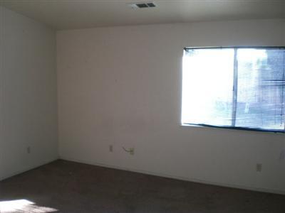 912 Cadillac Dr, Modesto, CA 95351 photo 5