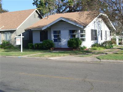 567 Angelus St, Turlock, CA 95380 photo 1