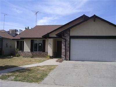 2021 Scotch Pine Dr, Modesto, CA 95351 photo 1