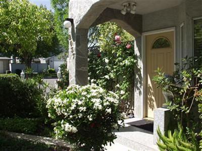 2037 Amsterdam Ln, Modesto, CA 95356 photo 1