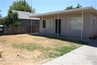 137 S Willow Ave, Manteca, CA 95337 photo 1
