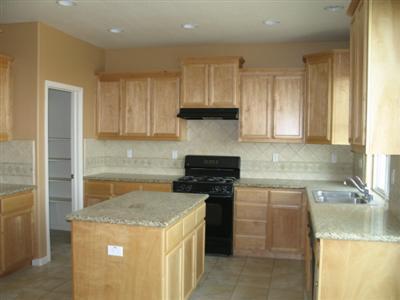 690 Chandon Dr, Merced, CA 95348 photo 4