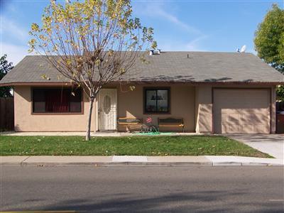 1020 1st St, Galt, CA 95632 photo 1
